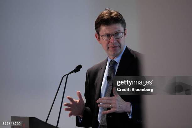 Greg Clark, U.K. Business secretary, gestures while delivering a speech on industrial strategy to the Resolution Foundation in London, U.K., on...