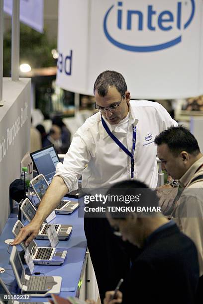 59 Intel Malaysia Stock Photos, High-Res Pictures, and Images - Getty ...