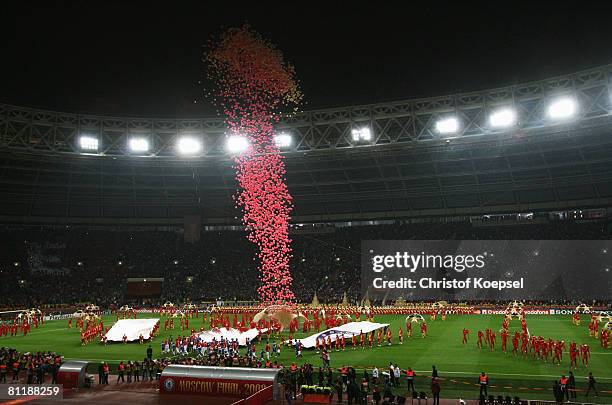 General view of the stadium as the opposing teams take to the pitch during the UEFA Champions League Final match between Manchester United and...