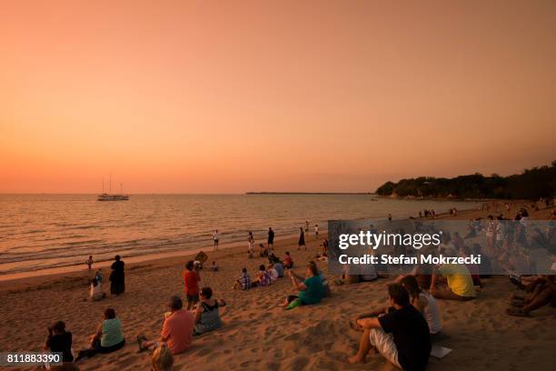 mindil beach, darwin, northern territory, australia - darwin australia stock pictures, royalty-free photos & images