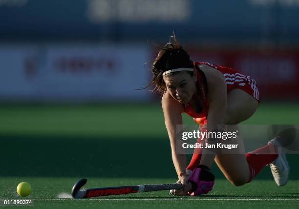 Laura Unsworth of England in action during day 2 of the FIH Hockey World League Semi Finals Pool A match between England and Poland at Wits...