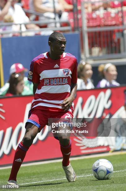 Dallas forward Dominic Oduro sets up to pass the ball to the offense during the match against the LA Galaxy on May 18, 2008 at Pizza Hut Park in...
