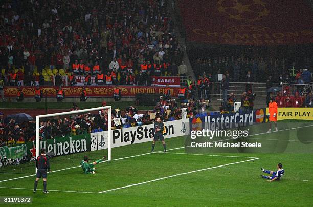 John Terry of Chelsea misses a penalty during the UEFA Champions League Final match between Manchester United and Chelsea at the Luzhniki Stadium on...