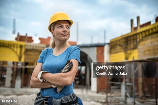 stolt över vad vi har gjort här - building contractor bildbanksfoton och bilder