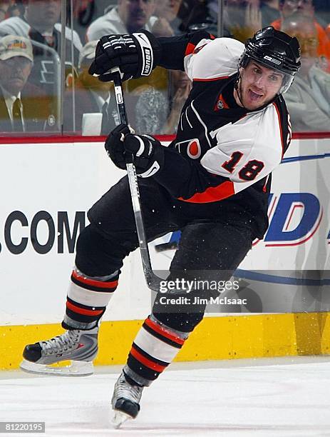 Mike Richards of the Philadelphia Flyers skates against the Montreal Canadiens during Game 4 of the Eastern Conference Semifinals of the 2008 NHL...