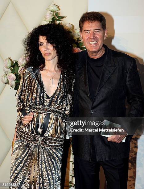 Musician and Producer Jack White and his wife and Janine attend the Rosenball Charity Ball at the Intercontinental Hotel May 24, 2008 in Berlin,...