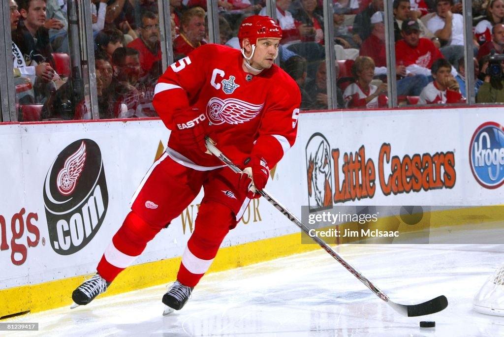 Pittsburgh Penguins v Detroit Red Wings - Game One