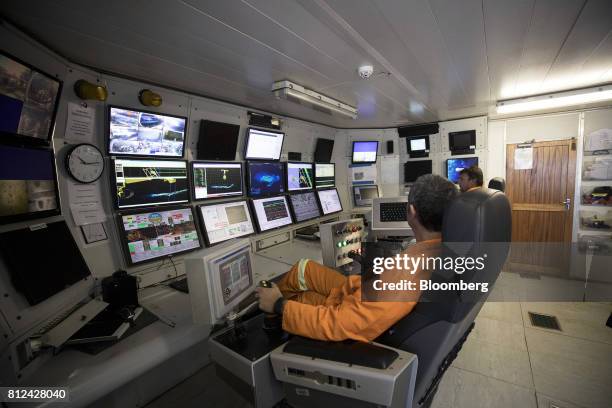 Mining Control Room Layout 188 Mining Control Room Stock Photos, High-Res Pictures, and Images ...