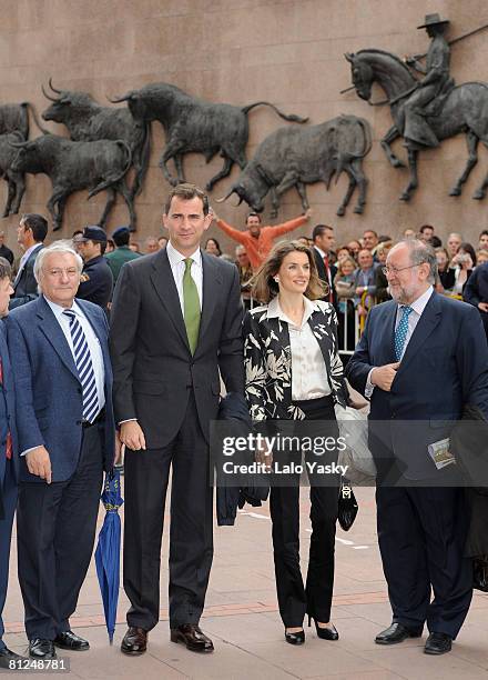 Prince Felipe of Spain and Princess Letizia of Spain attend a bullfight at Las Ventas bullring on May 27, 2008 in Madrid, Spain.