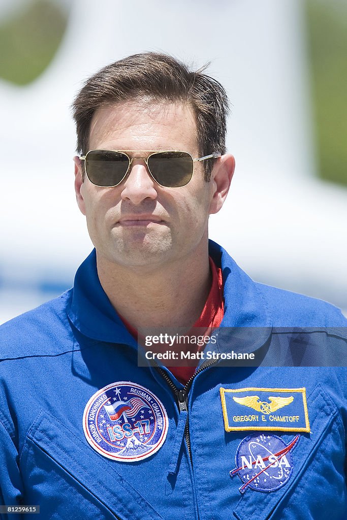 Discovery Astronauts Arrive At Cape Canaveral Ahead Of Shuttle Launch