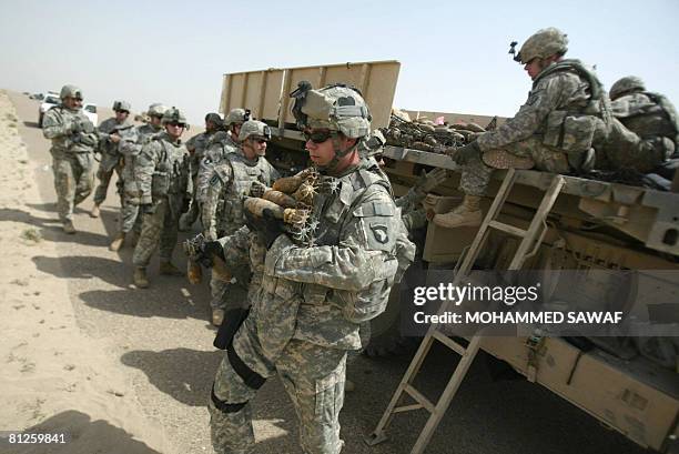 Soldiers With Rockets Types Of Rockets Photos and Premium High Res Pictures - Getty Images