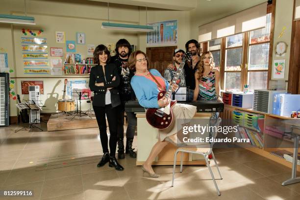 Belen Cuesta, Andoni Agirregomezkorta, Carlos Santos, Anibal Gomez, Ruben Cortada and Alejandra Onieva attend the 'Ella es tu padre' new series...