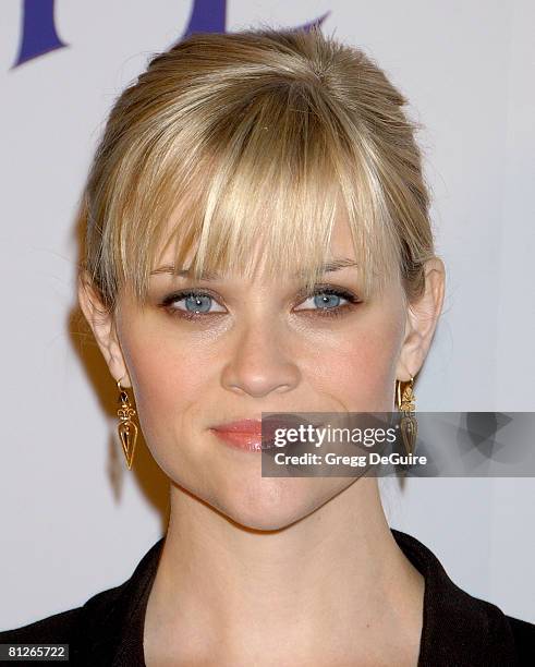 Actress Reese Witherspoon arrives at the "Penelope" premiere at the Directors Guild of America Theater on February 20, 2008 in West Hollywood,...
