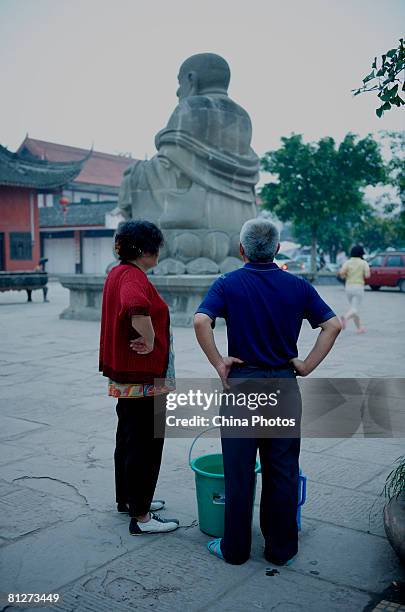 50 Shifang Temple Stock Photos, HighRes Pictures, and Images Getty