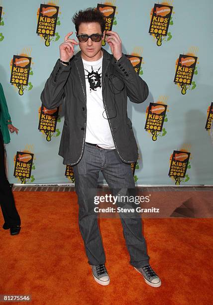 Actor Brendan Fraser arrives at the 2008 Nickelodeons Kids Choice Awards at the Pauley Pavilion on March 29, 2008 in Los Angeles