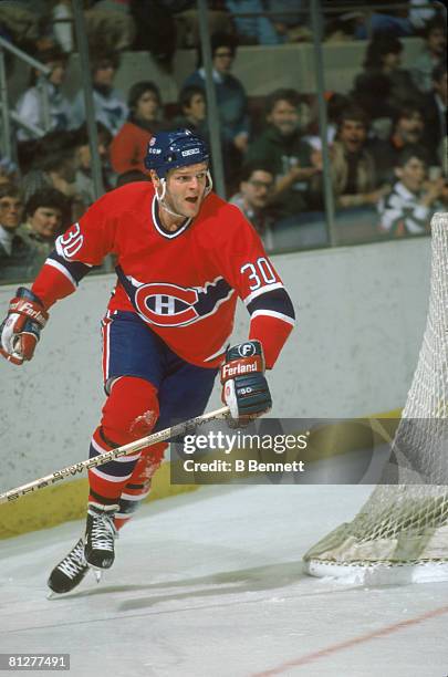 American ice hockey player Chris Nilan of the Montreal Canadiens skates behind the net during a game, November 1985.