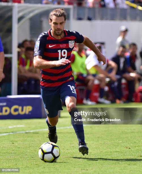 Graham Zusi of USA plays against Panama during a CONCACAF Gold Cup Soccer match at Nissan Stadium on July 8, 2017 in Nashville, Tennessee.