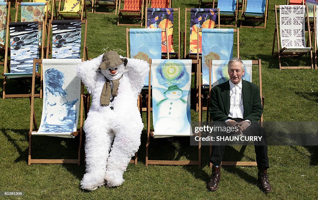 British author Raymond Briggs (R) and a