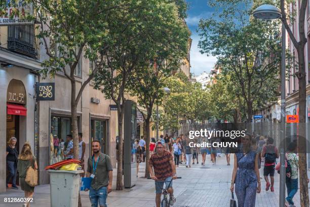 zona de compradores de fuencarral - madrid province - fotografias e filmes do acervo