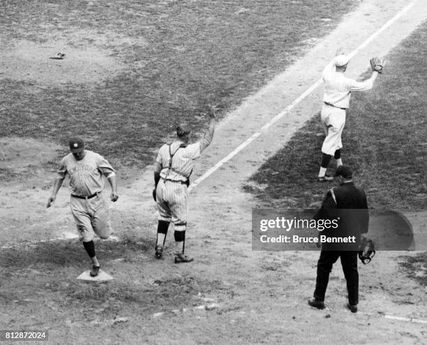 Babe Ruth Interview Babe Ruth World Series Photos and Premium High Res Pictures - Getty Images