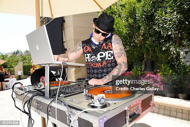 Musician Joel Madden with Nonni's Biscotti at the Kari Feinstein MTV Movie Awards Style Lounge Day 1 at a private residence on May 29, 2008 in Los...