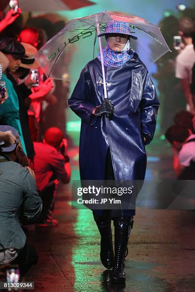 Raf Simons - Runway - NYFW: Men's July 2017 Raf Simons - Runway - NYFW: Men's July 2017
