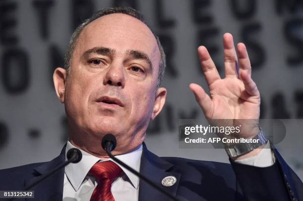 Israeli Energy Minister Yuval Steinitz delivers a speech on July 12, 2017 at the 22nd World Petroleum Congress in Istanbul. / AFP PHOTO / OZAN KOSE