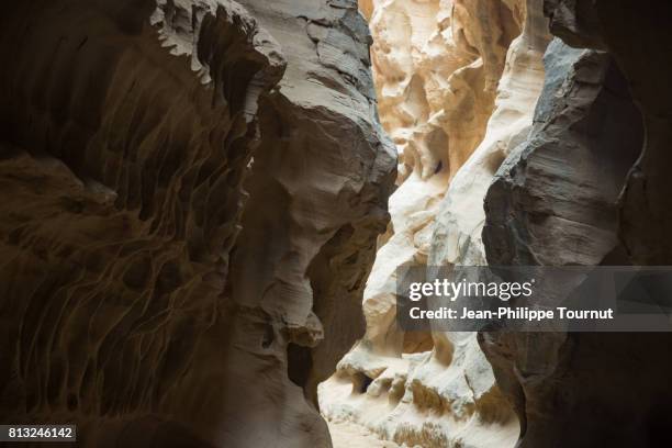 inside chahkouh canyon, qeshm island, persian gulf, hormozgan province, southern iran - half and half stock pictures, royalty-free photos & images