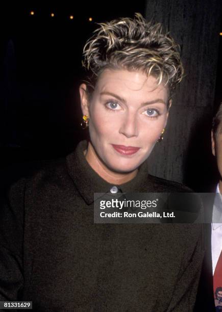 Actress Kelly McGillis attends the "Winter People" Century City Premiere on April 13, 1989 at Cineplex Odeon Cinemas in Century City, California.