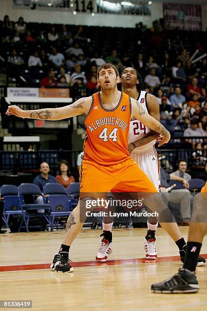 Kevin Pittsnogle of the Albuquerque Thunderbirds boxes out Quin Humphrey of the Rio Grande Valley Vipers during the D-League game on March 29, 2008...