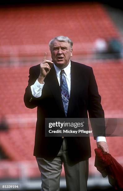 Football: Fox Sports announcer John Madden on field before Washington Redskins vs San Francisco 49ers game, Washington, DC 11/6/1994