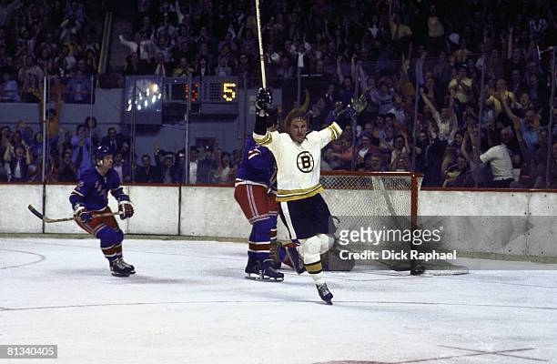 Hockey: NHL Finals, Boston Bruins Ken Hodge victorious after scoring game winning goal vs New York Rangers, Boston, MA 4/30/1972