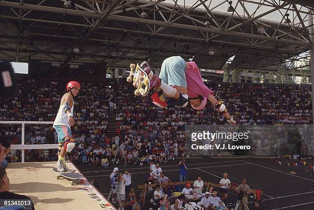 Skateboarding: World Championships, Tony Hawk in action as Christian Hosoi watches at Expo 1986, Vancouver, CAN 8/23/1986