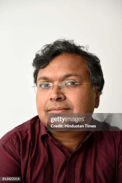 Devdutt Devdutt Pattanaik Photos and Premium High Res Pictures - Getty Images