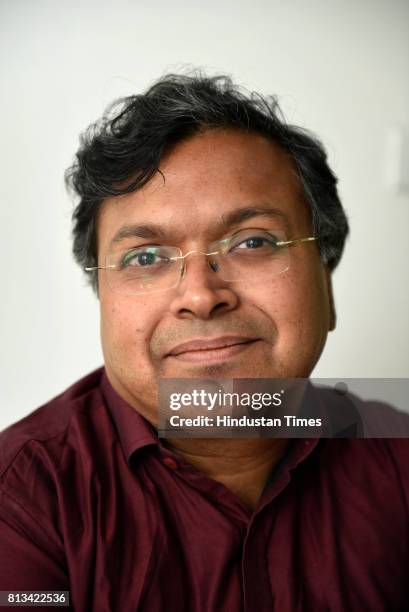 Devdutt 17 Devdutt Pattanaik Stock Photos, High-Res Pictures, and Images ...