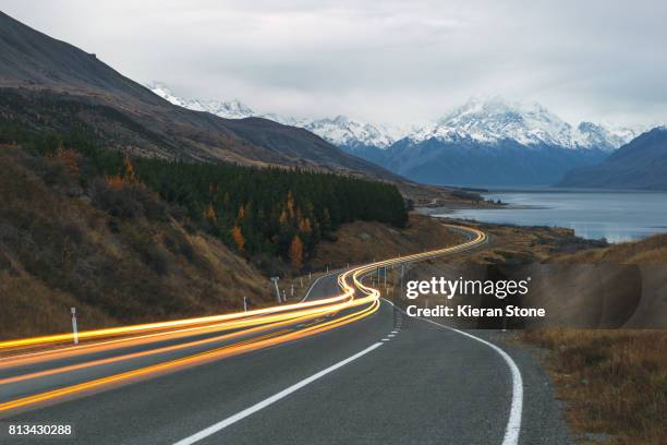 road to mount cook - mount cook stock pictures, royalty-free photos & images