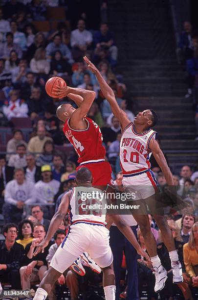 Basketball: Philadelphia 76ers Charles Barkley in action vs Detroit Pistons Dennis Rodman , Auburn Hills, MI 3/2/1990