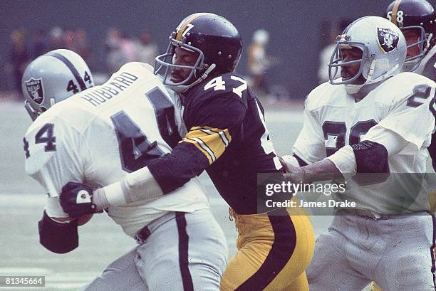 1975 TOPPS MARV HUBBARD BB OAKLAND RAIDERS #305 1975 TOPPS MARV HUBBARD BB OAKLAND RAIDERS #305