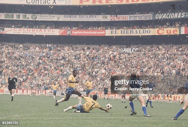 Soccer: World Cup, BRA Pele in action vs ITA, Mexico City, MEX 6/21/1970