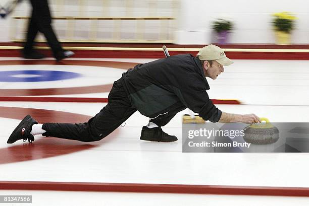 Curling: North Dakota Championship, Fargo-Moorhead's Paul Johnson in action, Grafton, ND 1/16/2003
