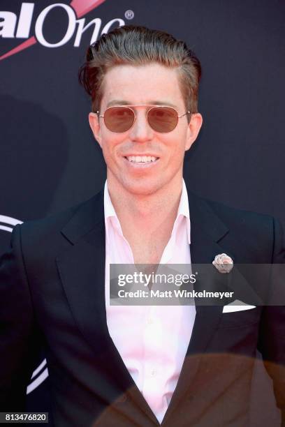 Olympic snowboarder Shaun White attends The 2017 ESPYS at Microsoft Theater on July 12, 2017 in Los Angeles, California.