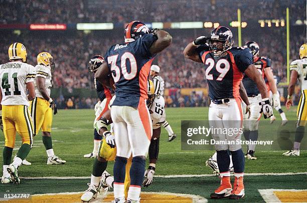 Football: Super Bowl XXXII, Denver Broncos Howard Griffith and Terrell Davis victorious during game vs Green Bay Packers, San Diego, CA 1/25/1998