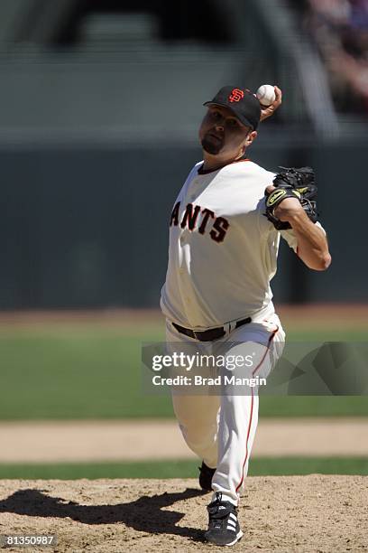Baseball: San Francisco Giants Jason Schmidt in action, pitching vs Los Angeles Dodgers, San Francisco, CA 4/5/2005