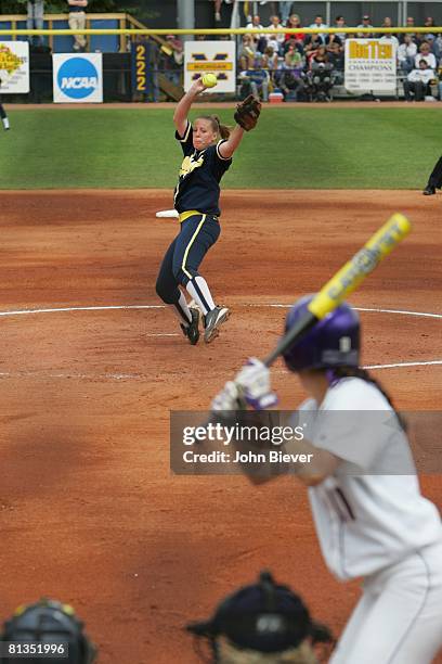 Jennifer Ritter Softball 424 Michigan Softball Stock Photos, High-Res Pictures, and Images ...