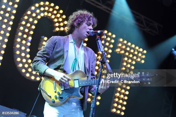 Johnny Razorlight Q Kew The Music Razorlight Photos and Premium High Res Pictures - Getty ...
