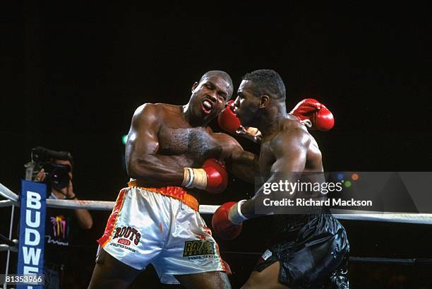 Donovan Ruddock Last Fight 175 Tyson Versus Ruddock Photos & High Res Pictures - Getty Images