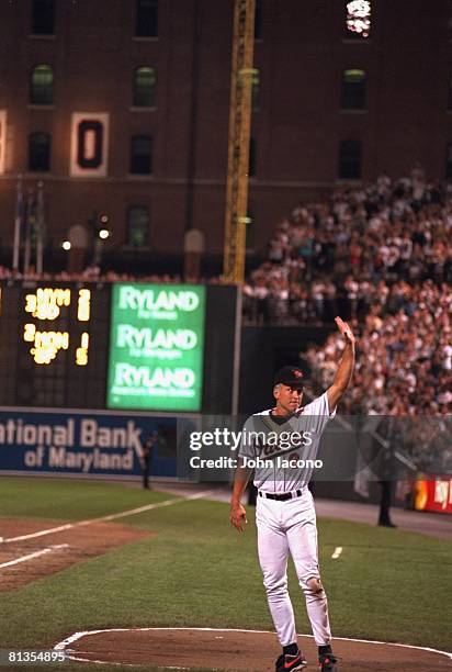 Cal Ripken 2130 92 Number 2130 Stock Photos, High-Res Pictures, and Images - Getty Images