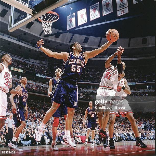 Basketball: New Jersey Nets Jayson Williams in action vs Chicago Bulls Dennis Rodman , Chicago, IL 4/24/1998