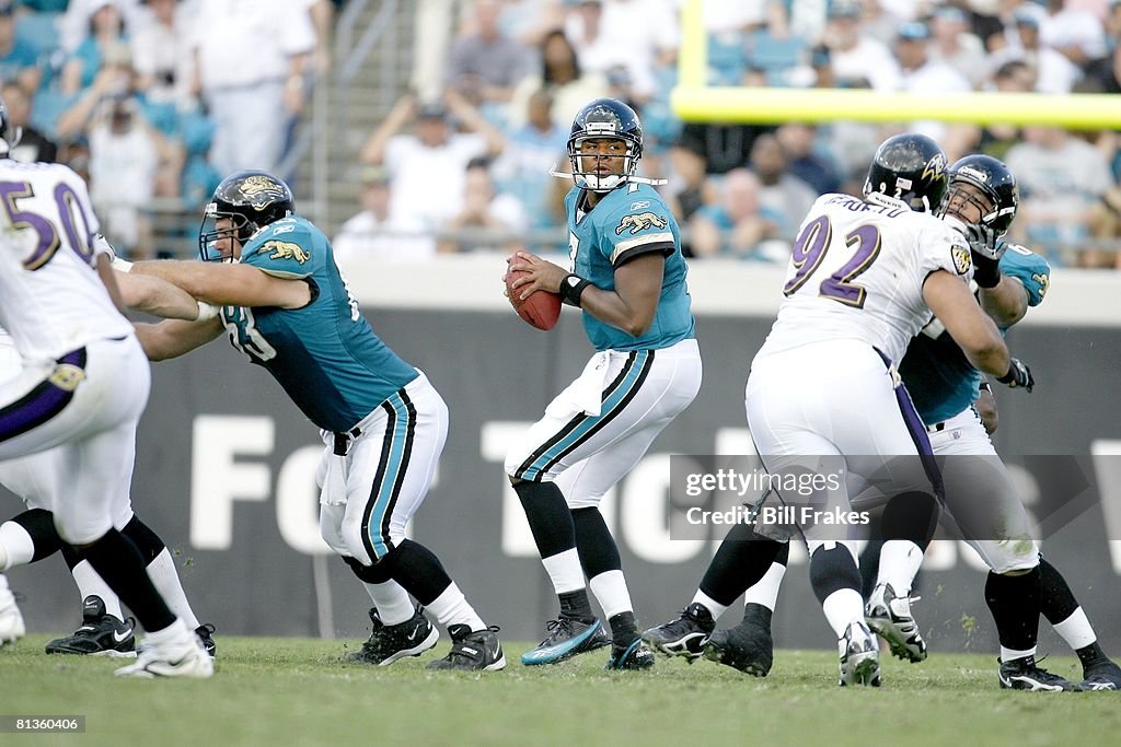 Leftwich Jacksonville Jaguars QB Byron Leftwich in action, making pass vs ...