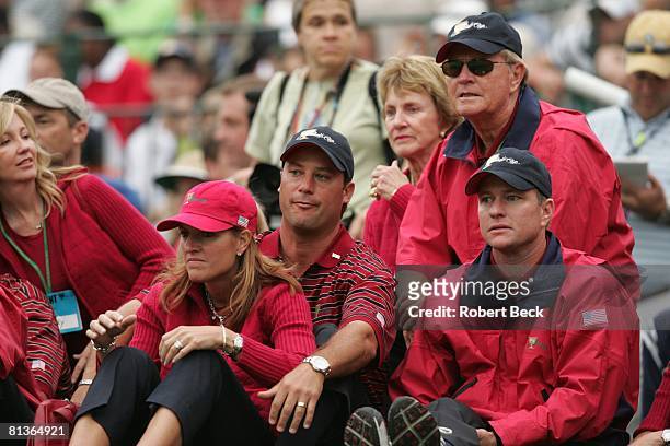 Golf: Presidents Cup, USA captain Jack Nicklaus with Scott Verplank , Chris DiMarco , and his wife Amy during Saturday Fourball Matches at Robert...